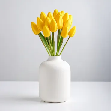 Vaso com Tulipas amarelas