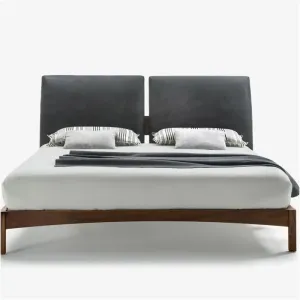 Cama